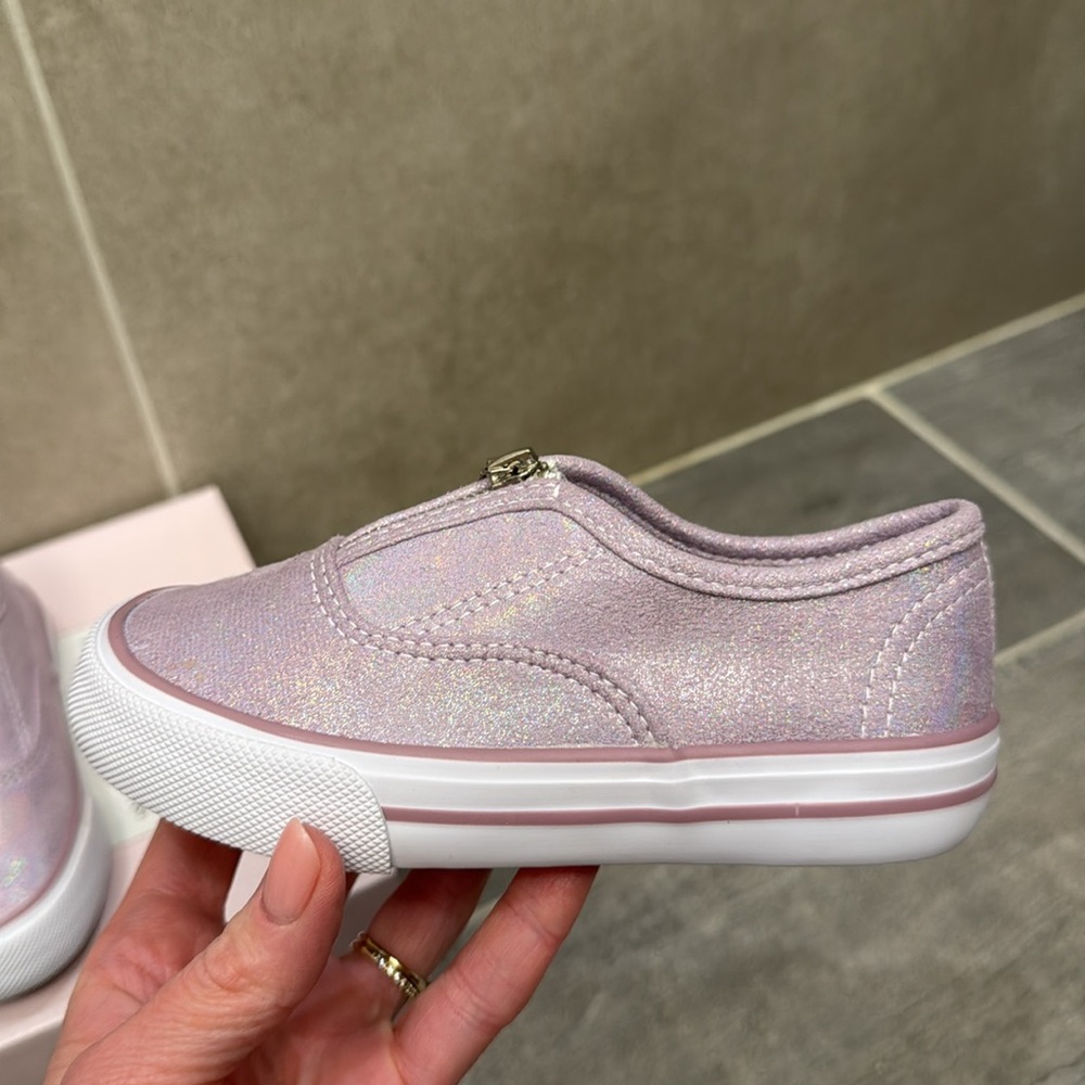 Toddler canvas heart zipper sneakers in sparkly purple - Picture 2 of 7